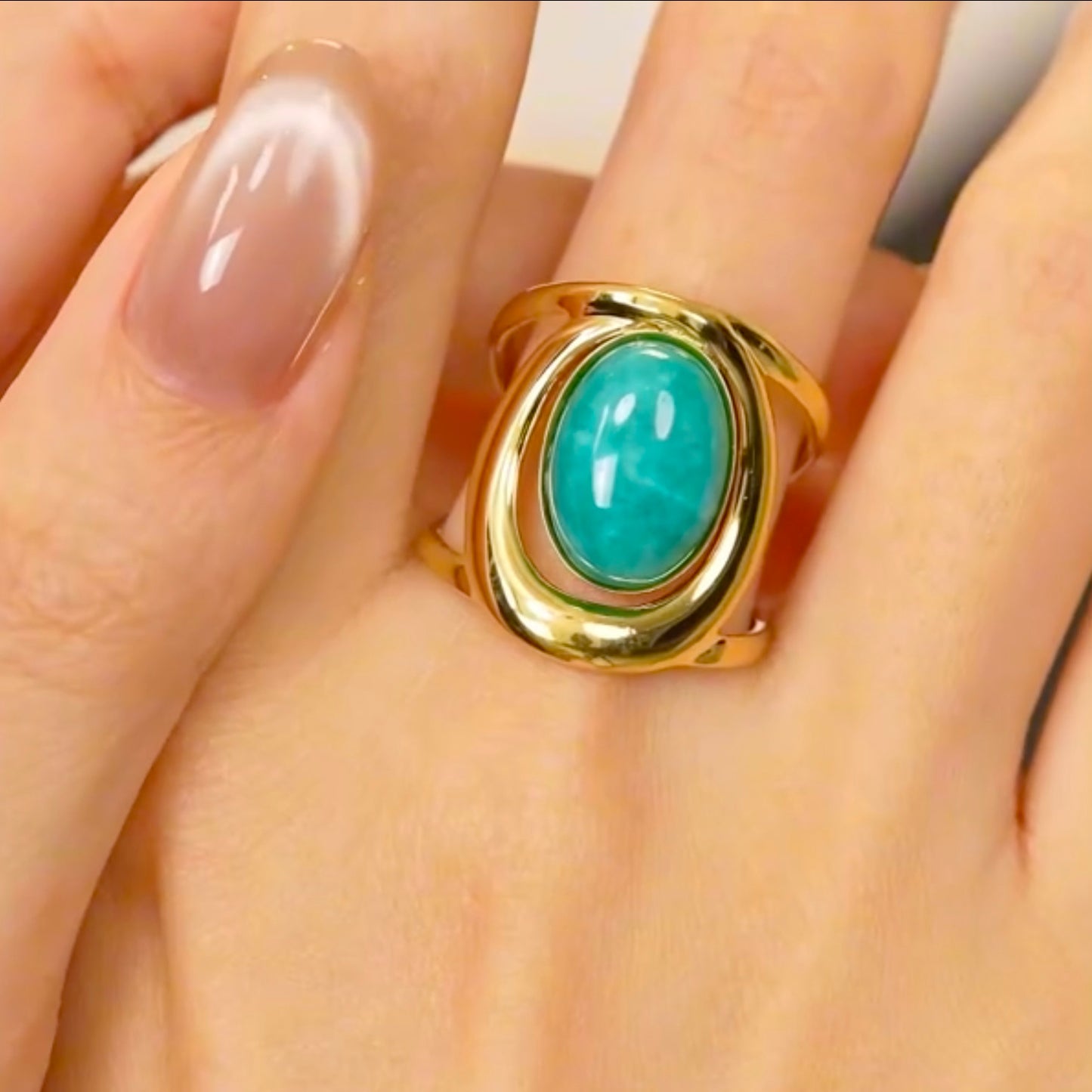 Nina Ring