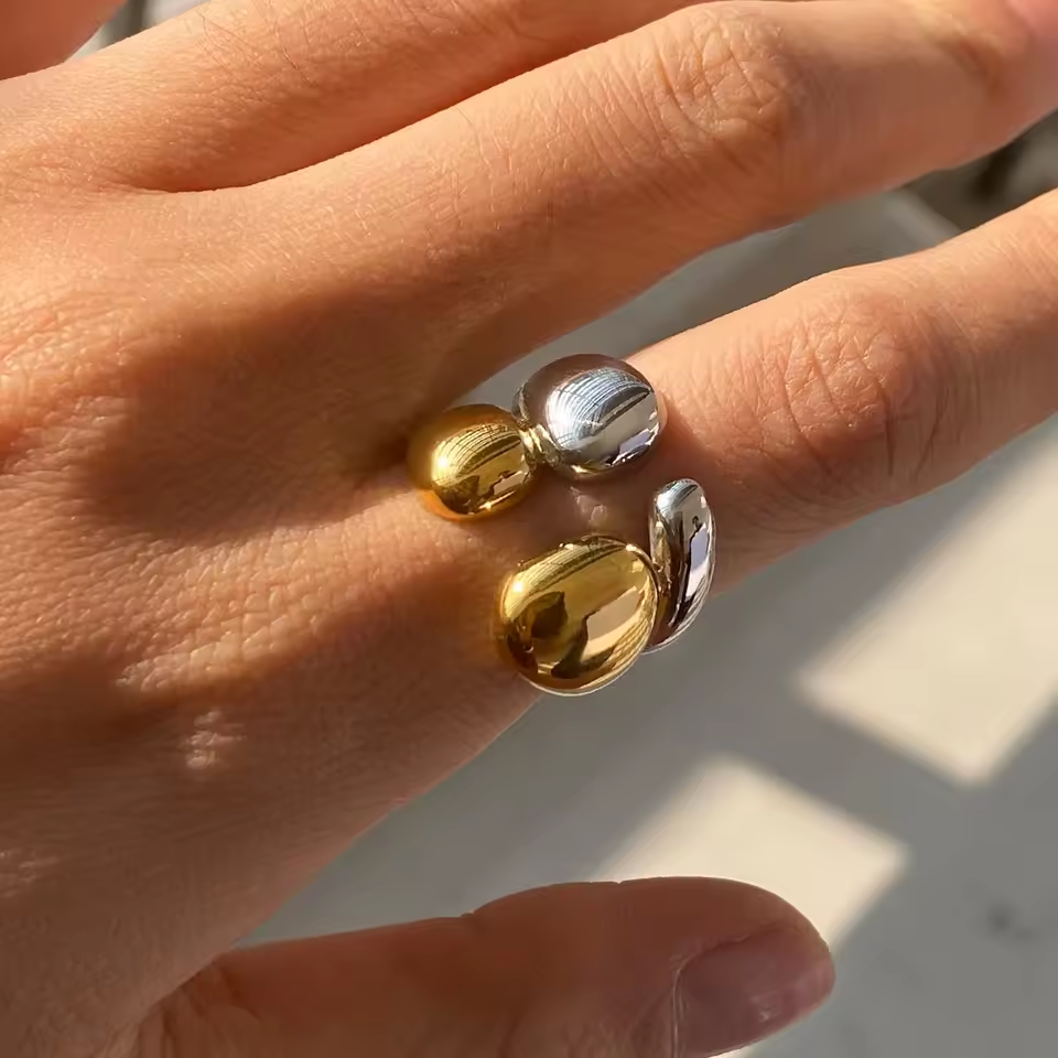 Tania Ring