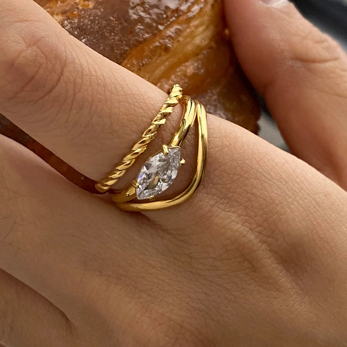 Ellie Ring
