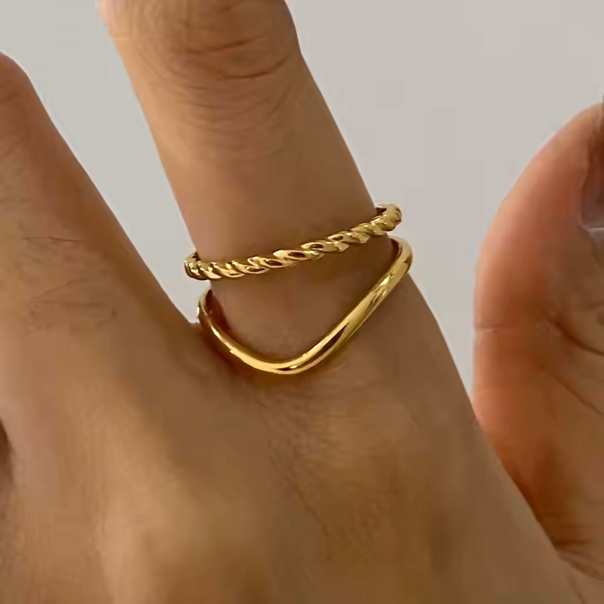 Ellie Ring