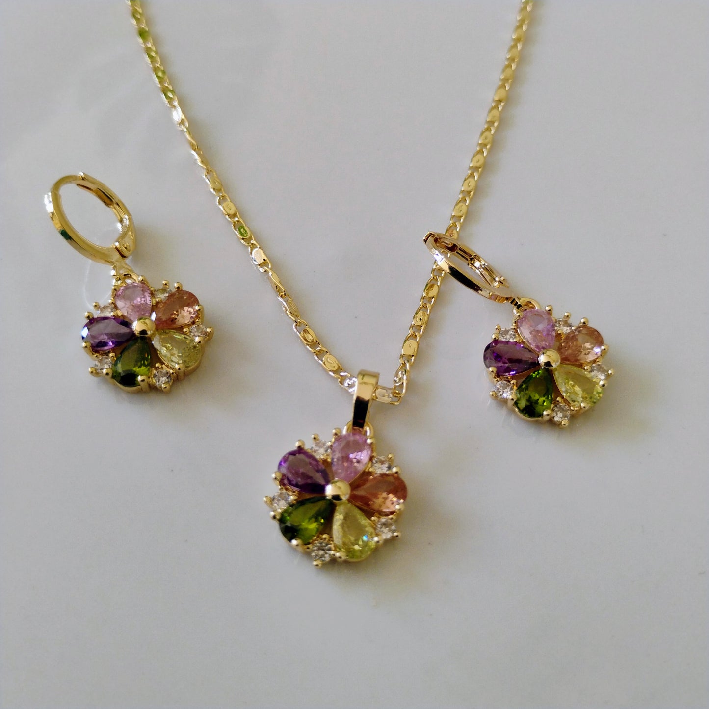 Pendientes de magnolia