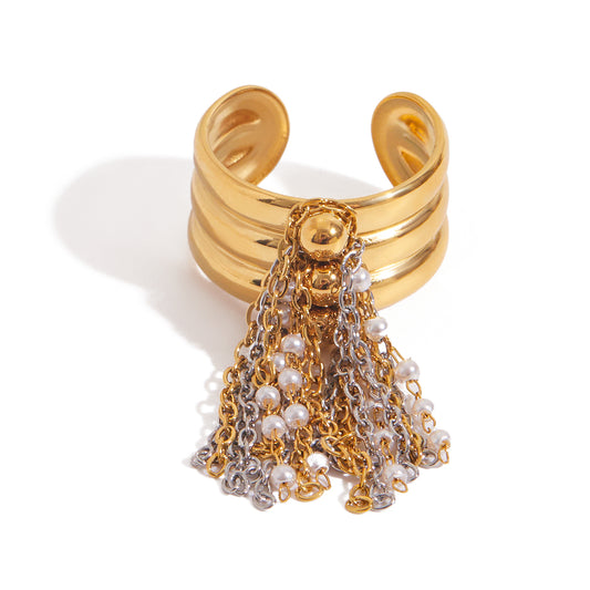 Caroline Ring