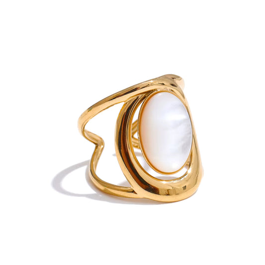 Nina Ring